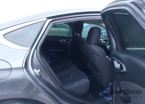 2015 Chrysler 200 Limited из США, поврежденный, VIN 1C3CCCAB8FN722483